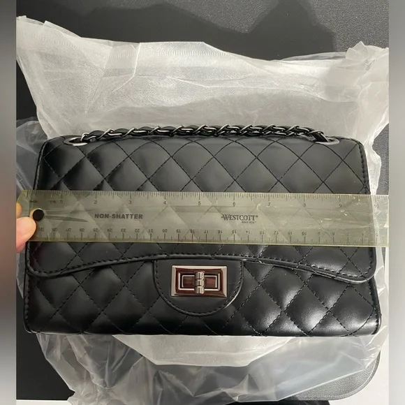 NWT Chanel-Like QUILTED BLACK METAL CROSSBODY - Picture 8 of 11